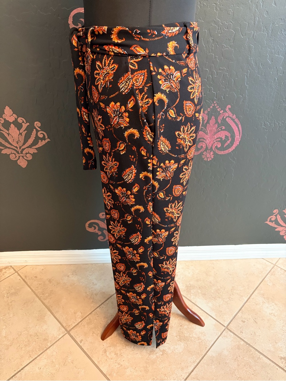 Jules & Leopold Black Wide-Leg Pants with Orange Floral Print